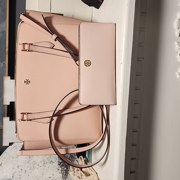 Tory Burch Emerson purse and wallet - Picture 1 of 7